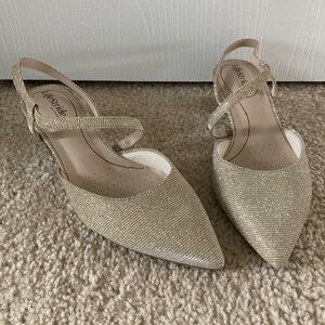 Life Stride Gold Textured Slingback Heels